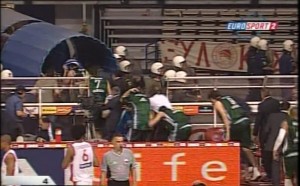 capture18 Panathinaikos team leaving Olympiacos Arena